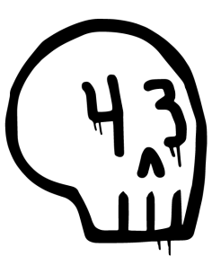 Sticker autocollant crâne hommage Ken Block numéro 43 en impression HD sur vinyle blanc brillant